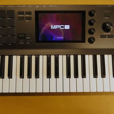 Akai MPC Key 61 Standalone Workstation Synthesizer imagen 3