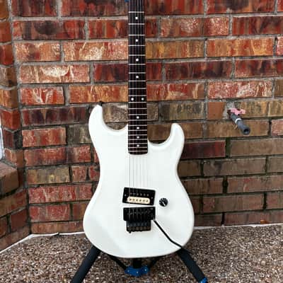 Kramer Baretta 1985/1986 - White image 1