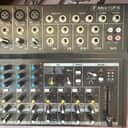 Mackie Mix12FX 12-Channel Compact Mixer with Effects 2015 - Present - Black