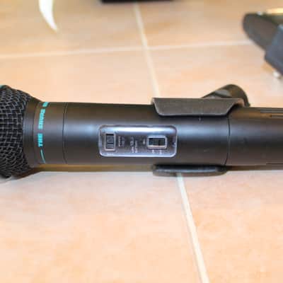 Shure BG 3.0 Handheld mic & Marcad Diversity Receiver Wireless System image 7