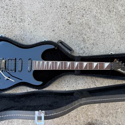 Aria (PRO II) XR Series bass guitars, electric guitars
