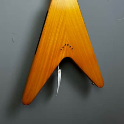 Epiphone Korina Flying V 2023 - Aged Natural (White Pickguard) image 6