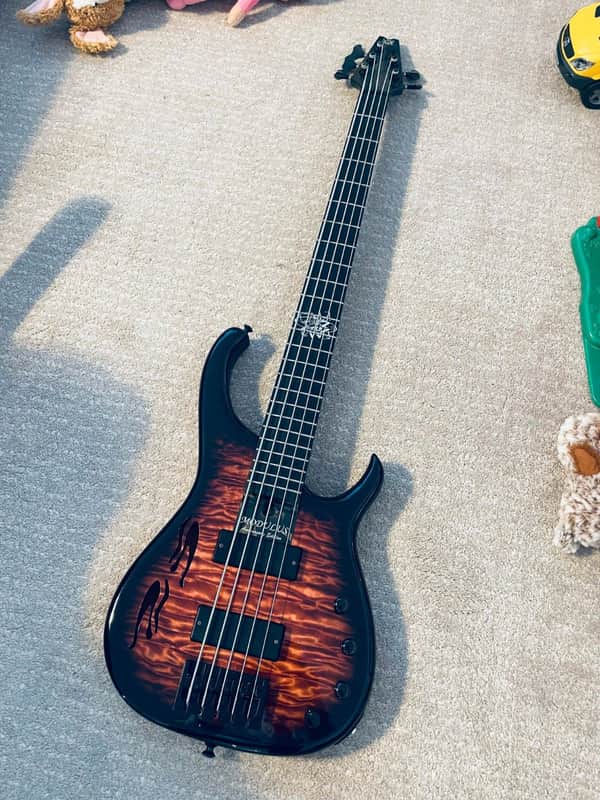 Modulus Q5 25th anniversary 5 string 2007 - Gloss image 1