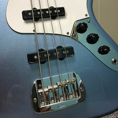 G&L Tribute Series JB Lake Placid Blue image 5