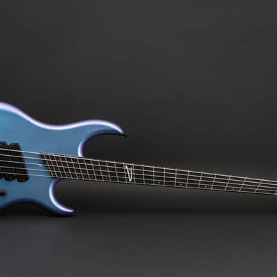 Dingwall Lee Sklar 2024 vertigo colour shift image 2