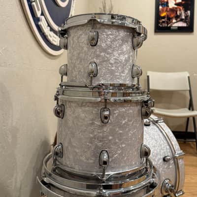 Premier Artist Series 5-Piece 8/10/12/14/22 Birch Drum Kit Set in White Marine Pearl (Rm4) image 3