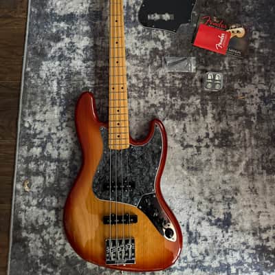 Fender Player Plus Jazz Bass Sienna Sunburst with extras image 1