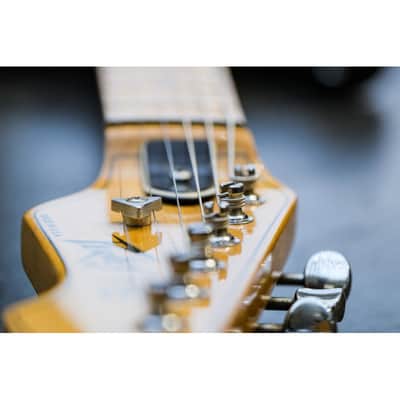 1984 Peavey T-15 sunburst image 16