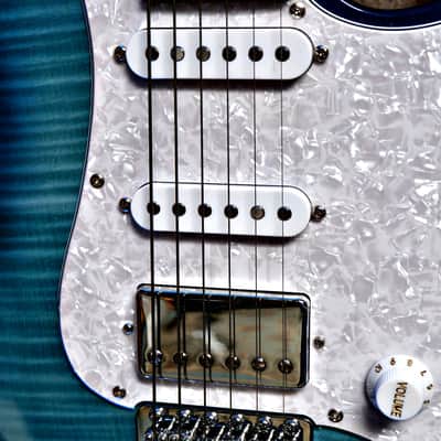 Immagine Ibanez AZ22S1F-TXB Standard - Transparent Turquoise Burst w/ Hard Case - 10