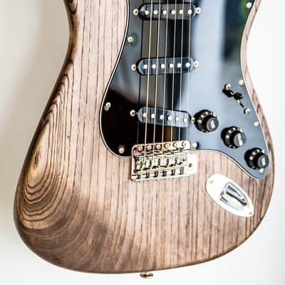 Momose Momose MC2 STD NJ CHG Oil Finish 2020 image 1