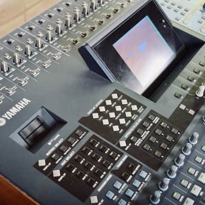 Yamaha DM2000 digital mixing console in excellent condition-DM-2000 audio mixer image 8