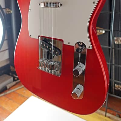 Fender Fender Standard Series 2007 - Chrome Red image 4