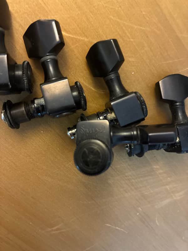 Sperzel Trim-Lok locking tuners 90s - Black Anodized image 1