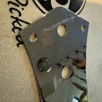 J Bass 4-hole control plate image 4