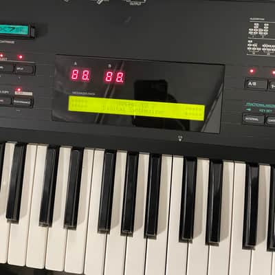 Yamaha DX7 II FD Digital Synthesizer w/ DX100 #58880 image 18