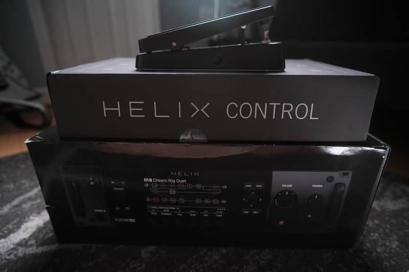 Line 6 Helix Rack with Controller & Line 6 SP-1 Mission Pedal image 1