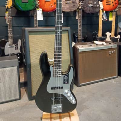 Fender American Ultra II Jazz Bass with Ebony Fretboard 2024 - Present - Texas Tea image 2