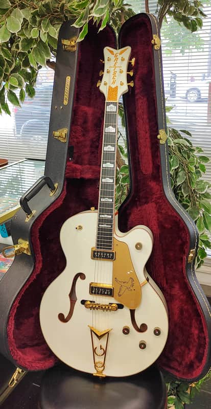 Gretsch G6136DS White Falcon with DynaSonic Pickups 2006 - 2014