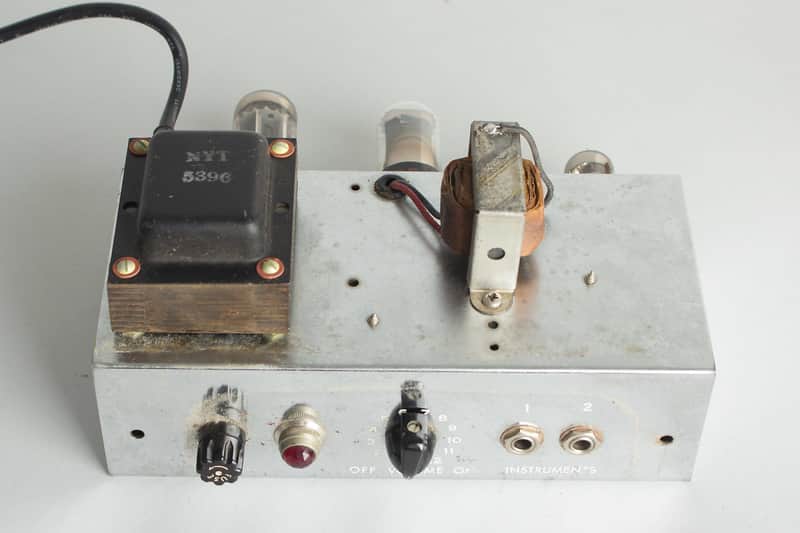 Fender Champ 5F1 Narrow Panel 5-Watt 1x6" Guitar Combo 1956 - 1958 image 6