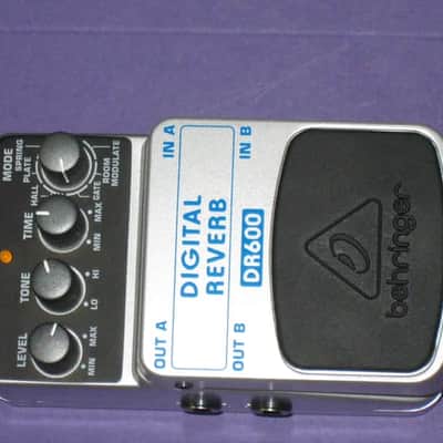 very near A+ (rarely used) Behringer DR600 Digital Reverb (Stereo), DR-600 + box, paperwork, battery, and strings image 11