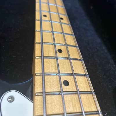 Fender Player II Precision Bass 2024 - Present - Black image 3