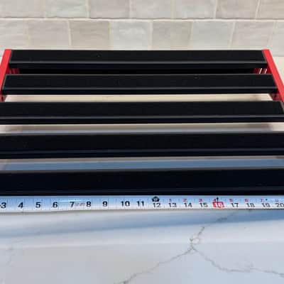 Moen Pedal Bridge pedalboard 2025 - Red image 3