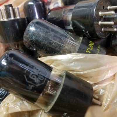 Tung-Sol ONE (1) 6V6GT AT1000 TESTED Vacuum Tube greyglass Black Glass Beam Power 6V6 1946-1959 image 1