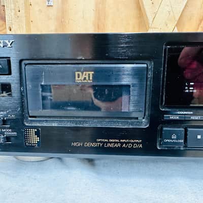 Sony DTC-700 Digital Audio Tape Deck DAT Recorder - Door Doesn't Open image 2
