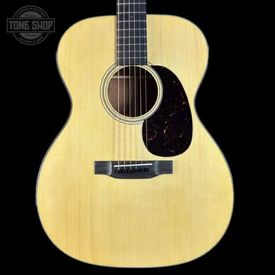 Martin Custom Shop 000-18 Adirondack/Mahogany w/case 3029770 image 1