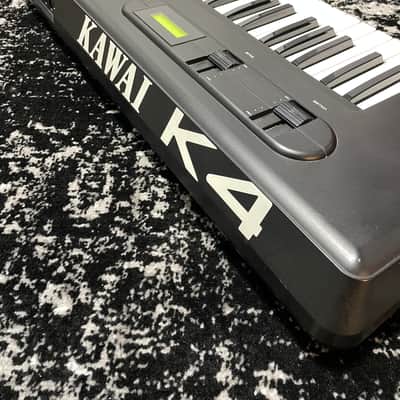 Kawai K4 - 16 Bit Digital Synthesizer 1989