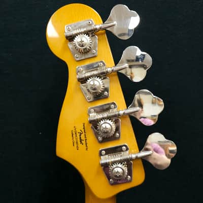 2021 Squier Classic Vibe 70s Jazz Bass image 8