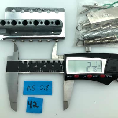 Stratocaster Style Tremolo Vibrato Assembly Chrome image 5