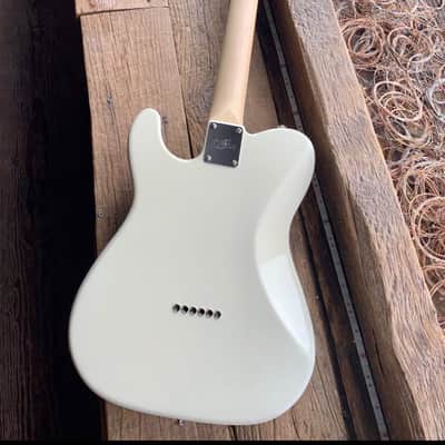 G&L ASAT Classic Vintage White image 6