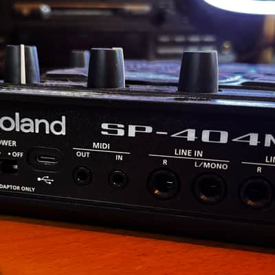 Roland SP-404MkII 2021 - Present Gray image 3