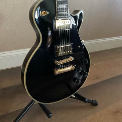 Epiphone Les Paul Custom 2021 - Ebony image 2