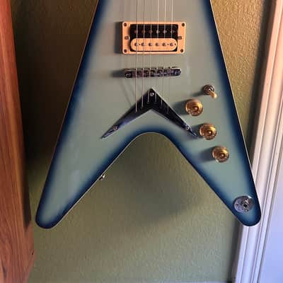Dean V 79 2018 - Blue Burst image 4
