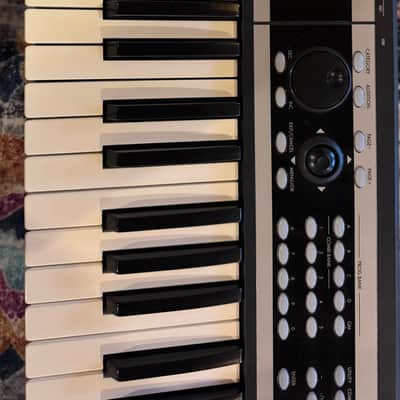 Korg X50 61-Key Music Synthesizer 2000s - Black image 3