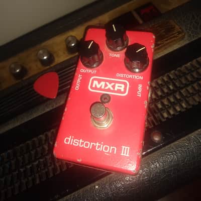 MXR M115 Distortion III 2004 - Present - Red image 1