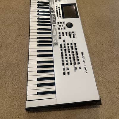 Yamaha Motif XF7 2014 - White image 3
