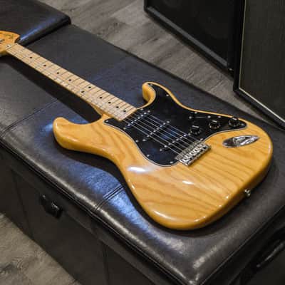 Fender Stratocaster Hardtail with Maple Fretboard 1979 - Natural image 8