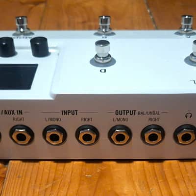 Line 6 HX Stomp XL Limited Edition - White image 6