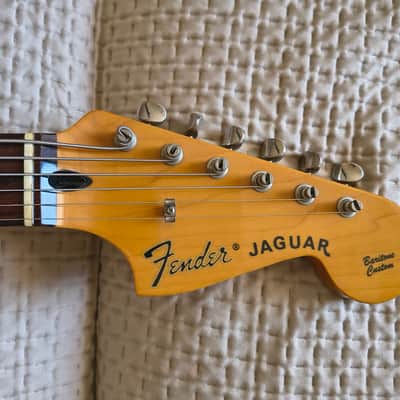 Fender Jaguar Baritone Custom 2006 - 3-Tone Sunburst image 10