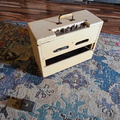 1960 Gibson Gibsonette Tremolo GA-8T Discoverer - 1x12 - Tube Combo Amp image 6
