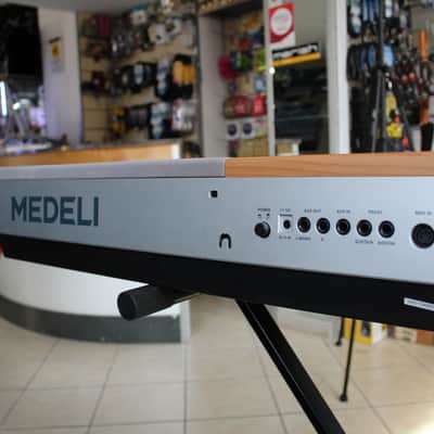 Medeli SP5500 image 2
