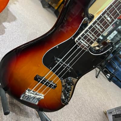 Fender American Deluxe Jazz Bass with Rosewood Fretboard 2010 - 2016 - 3-Color Sunburst image 5