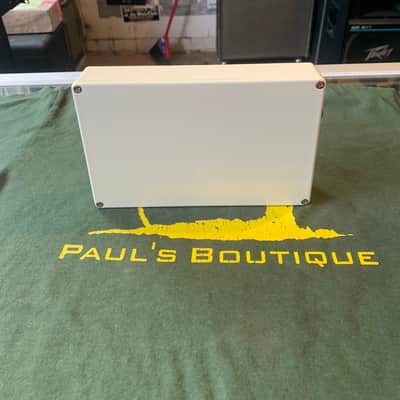 Walrus Audio Janus Tremolo / Fuzz 2012 - Present - White image 3
