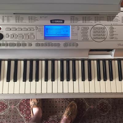 Yamaha DGX-500 Portable Grand Piano - 88 Keys image 3