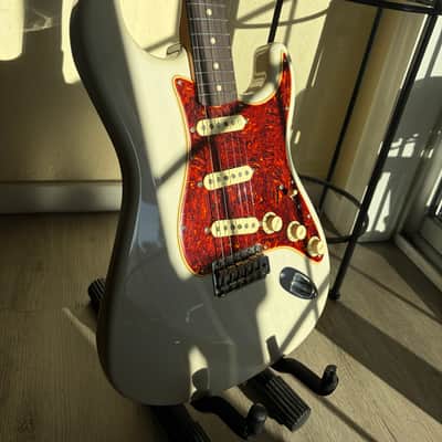 Fender Vintera 60s Stratocaster - Lilac image 4