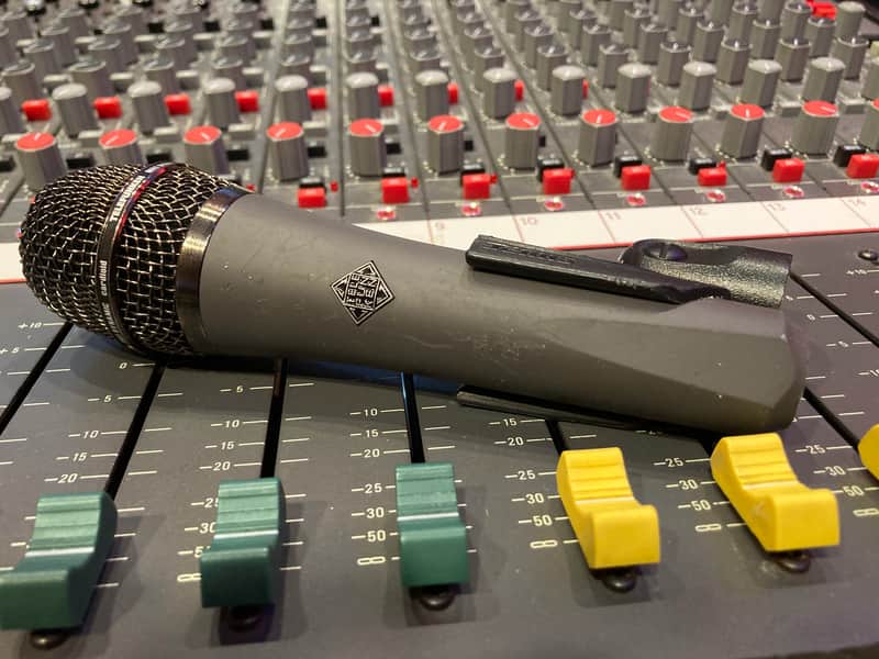 Telefunken M81 Bild 1