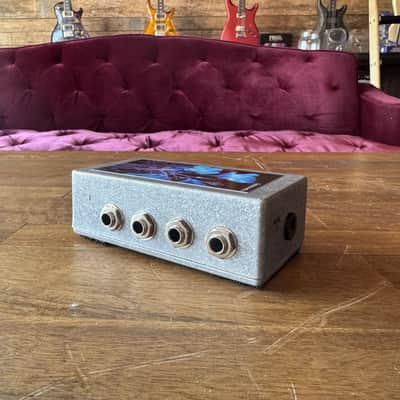 Saturnworks 4-Channel Mono/ Dual Stereo Guitar or Bass Buffer Pedal with Neutrik Jacks - Handcrafted in California image 3